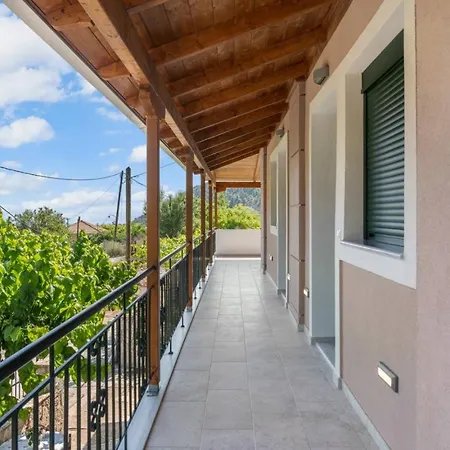 Ameli Apartment , Spacious With Mountain View, Lefkada Dragano Exterior photo