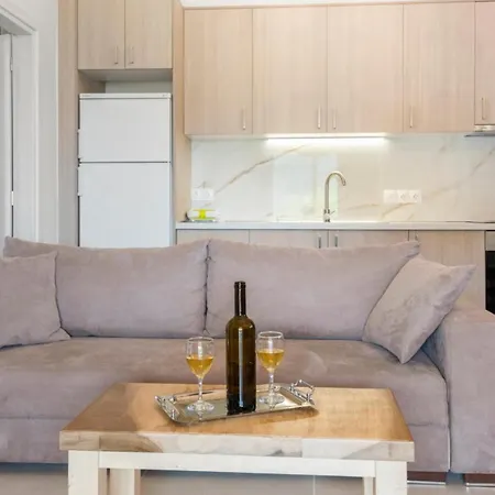Ameli Apartment , Spacious With Mountain View, Lefkada Dragano Exterior photo