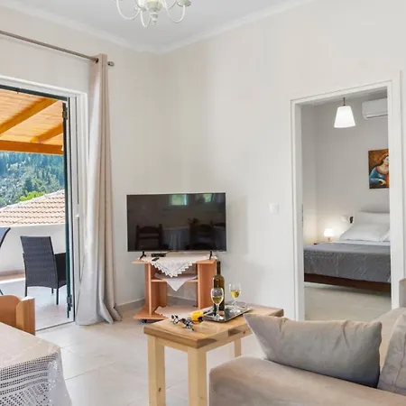 Ameli Apartment , Spacious With Mountain View, Lefkada Dragano Exterior photo