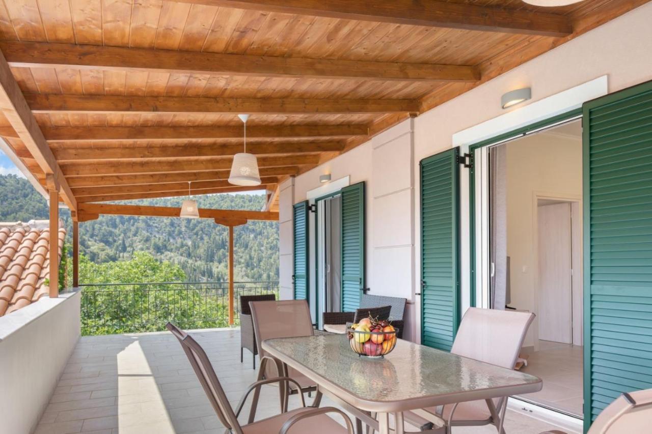 Apartment Ameli , Spacious With Mountain View, Lefkada *