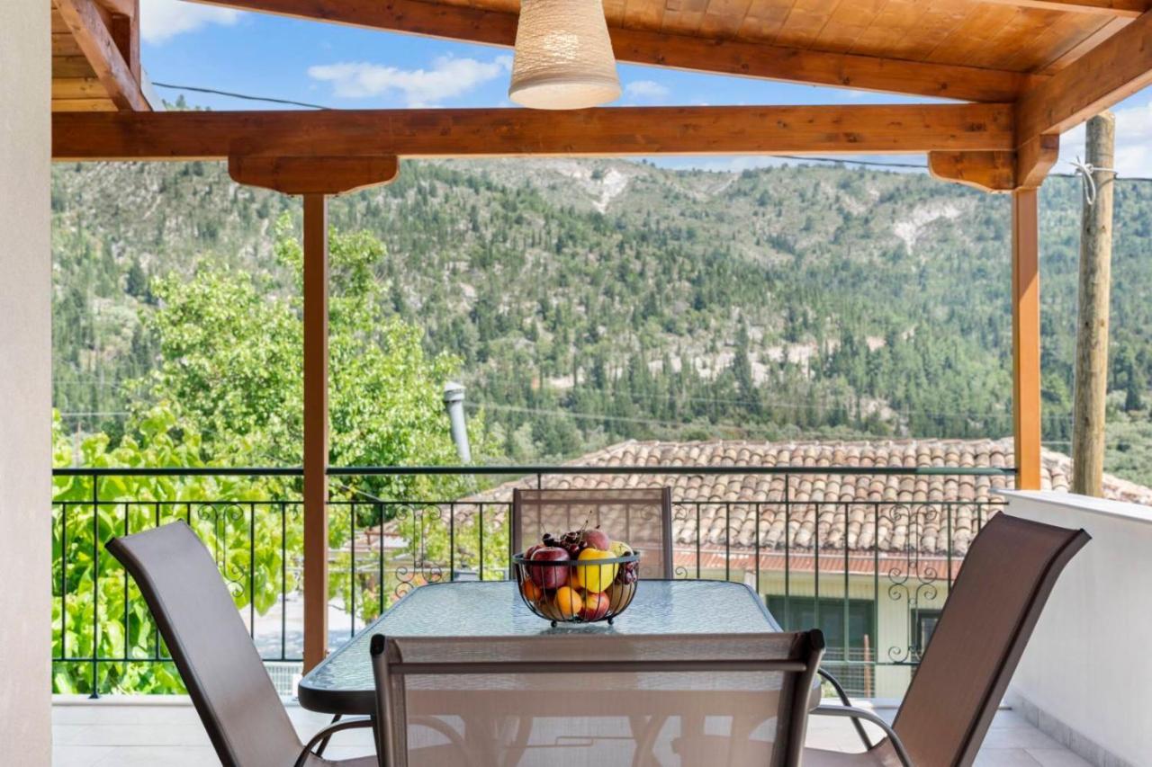 Ameli , Spacious With Mountain View, Lefkada Dragano